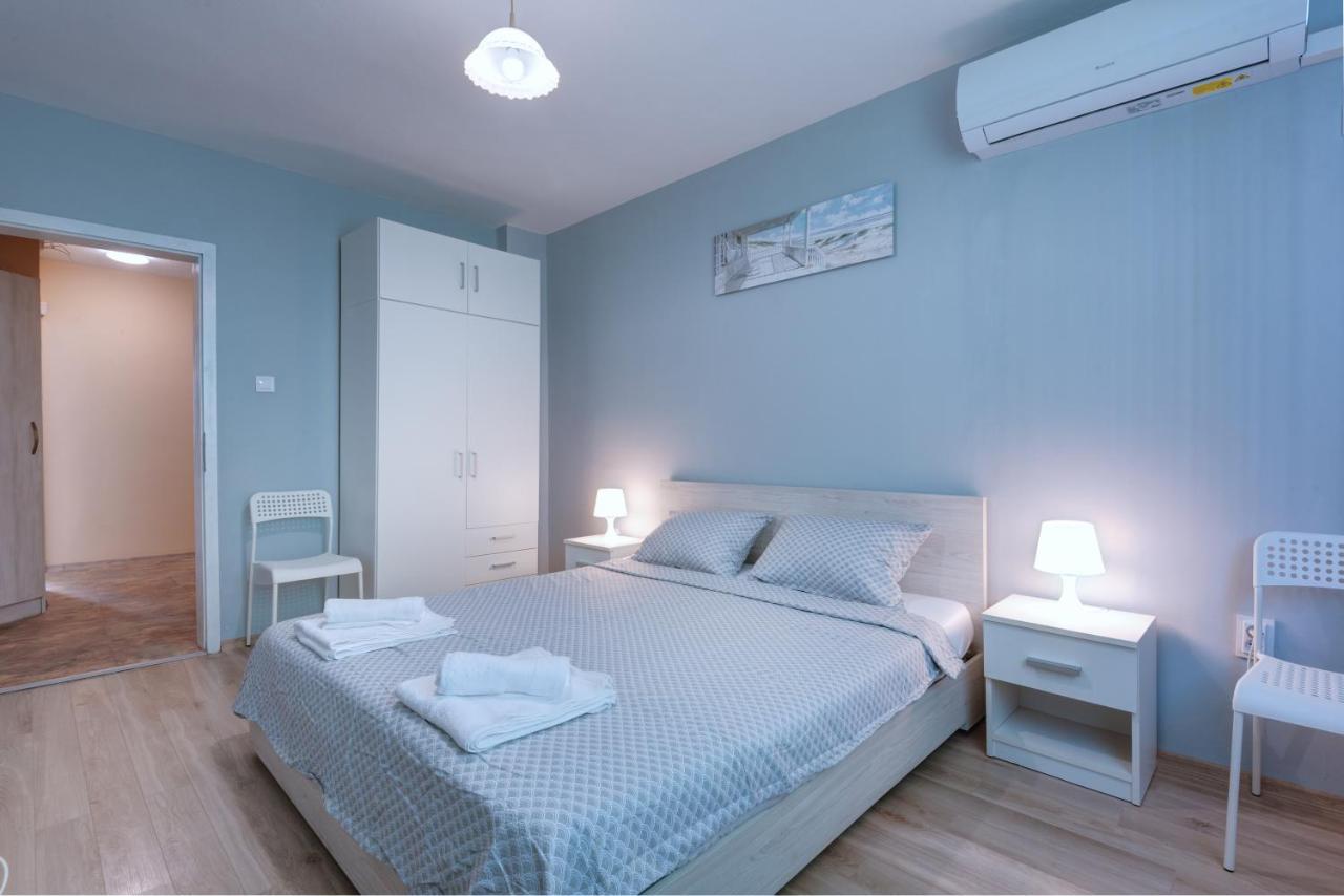 Daisy - 3 Room And Kitchen Apartment In Lazur Burgas Esterno foto