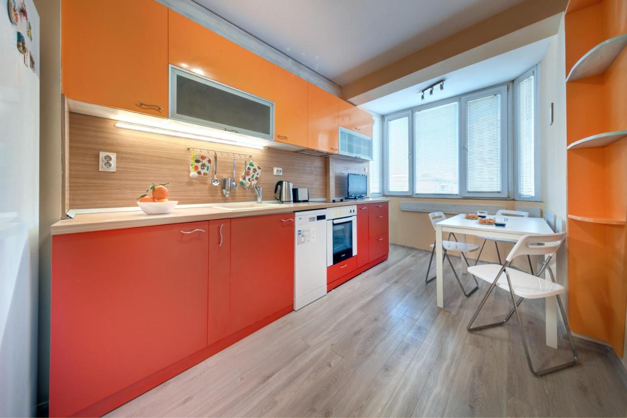 Daisy - 3 Room And Kitchen Apartment In Lazur Burgas Esterno foto